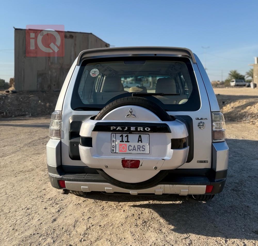 ميتسوبيشي باجيرو